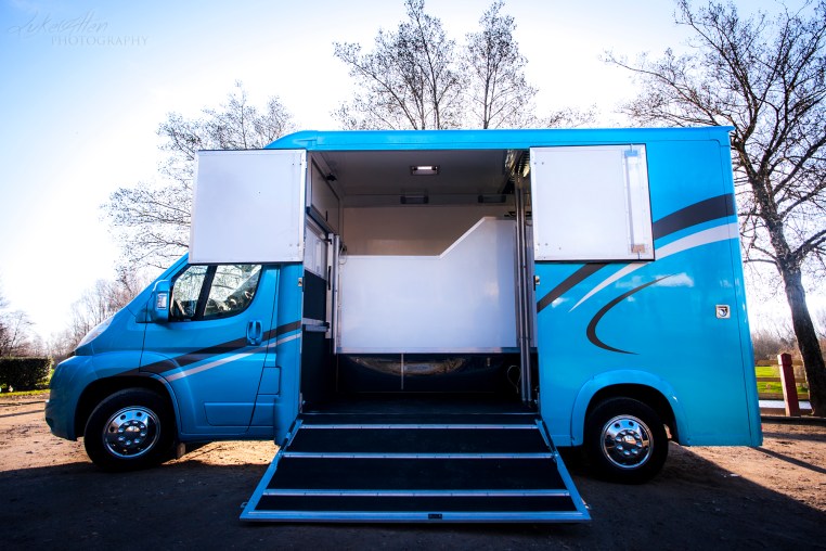 Equihunter Encore 39 - 3.9 Tonne Horsebox