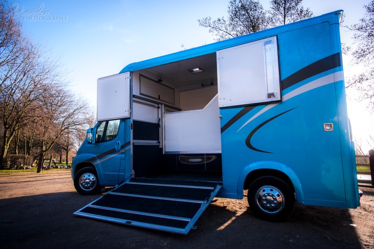 Equihunter Encore 39 - 3.9 Tonne Horsebox