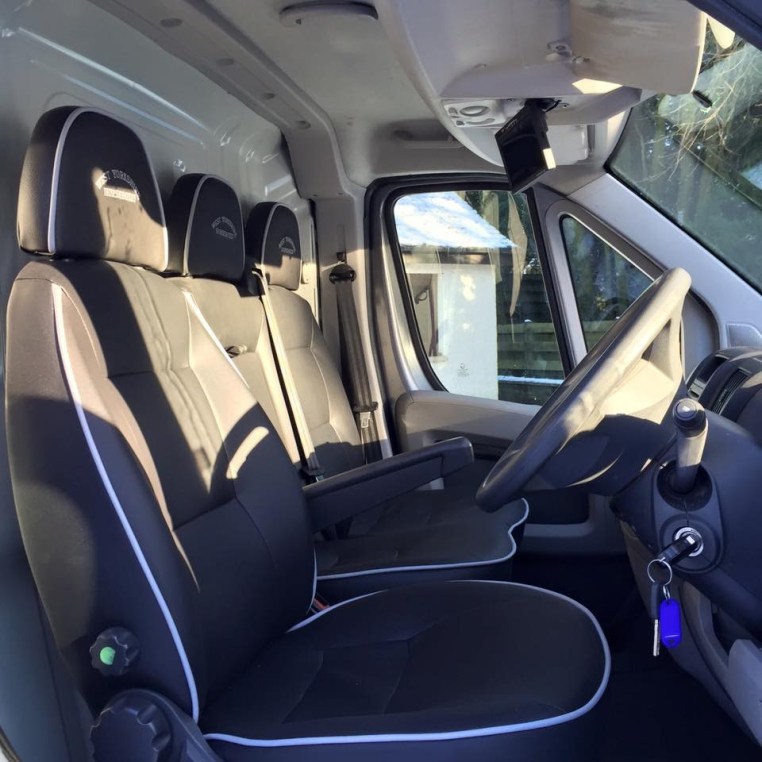 Equihunter Horseboxes & West Yorkshire Horseboxes 3.5t Arena Horsebox