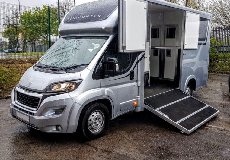 The Encore 45, 4.5 Tonne Horsebox