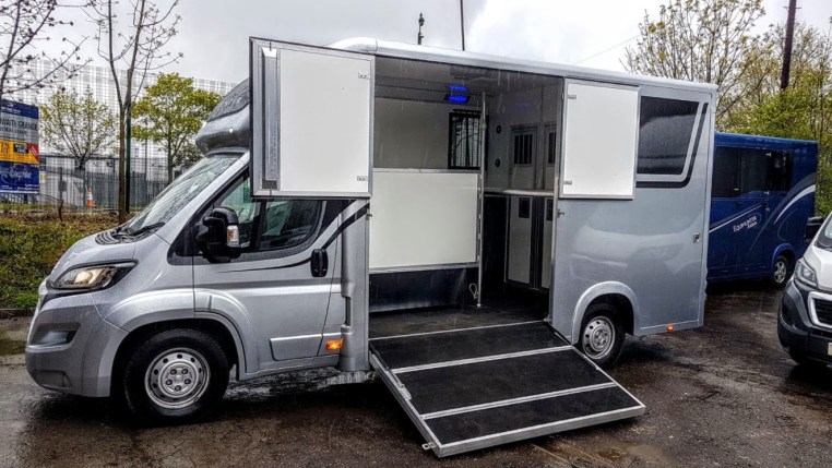 The Encore 45, 4.5 Tonne Horsebox