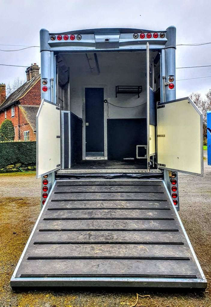 2011 Annard 10 Tonne Horsebox for Sale