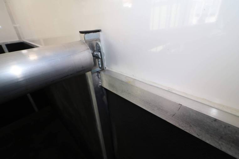 2020-equihunter-encore-45-in-audi-nardo-grey