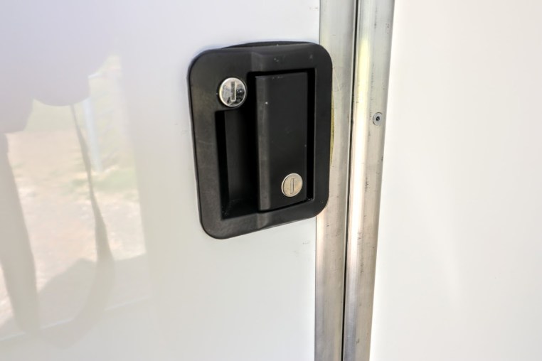 2020-equihunter-encore-45-in-audi-nardo-grey