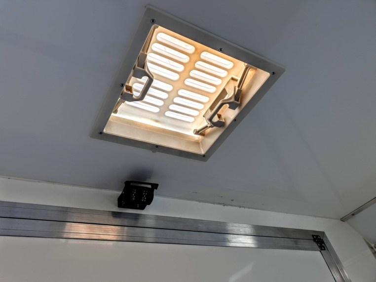 2020-equihunter-encore-45-in-audi-nardo-grey