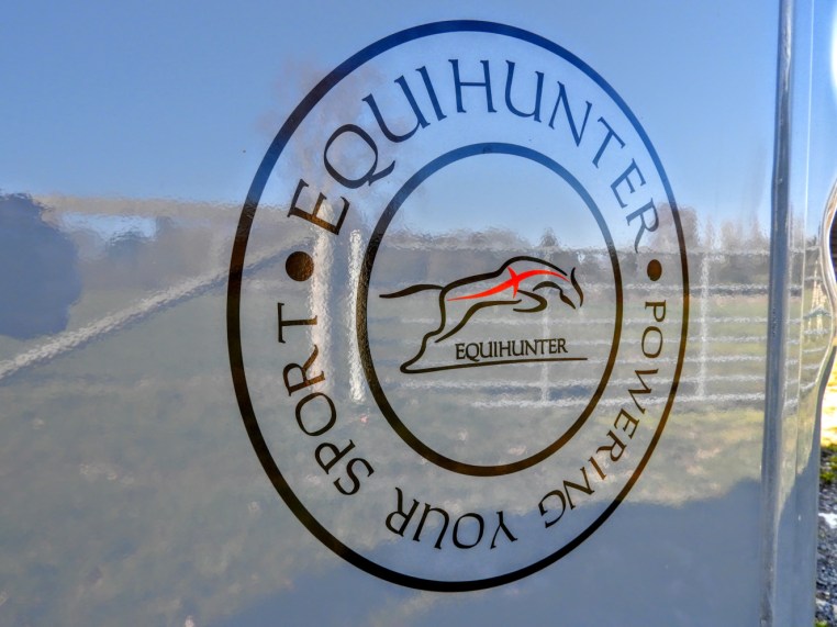 2020-equihunter-encore-45-in-audi-nardo-grey