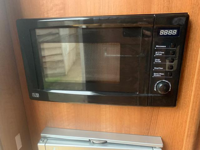 USED EQUIHUNTER ENCORE 45 4.5T TWO STALL HORSEBOX WITH LUXURY LIVING FOR SALE