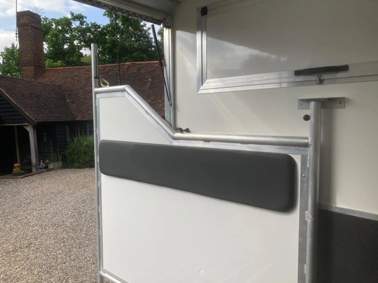 Used Equihunter-Encore 45 4.5-tonne Model for sale