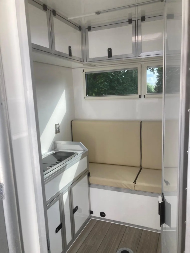 Used Equihunter-Encore 45 4.5-tonne Model for sale